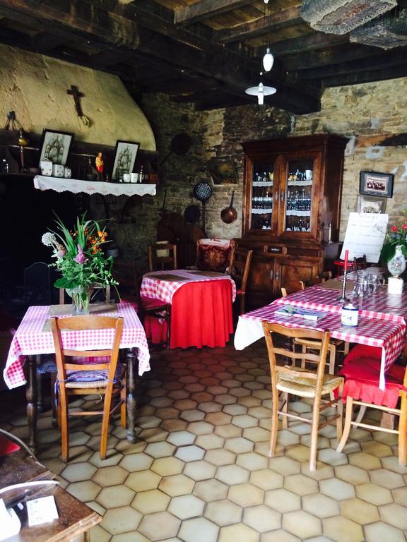 Ferme De La Gortiere Bed and Breakfast Le Teilleul Buitenkant foto